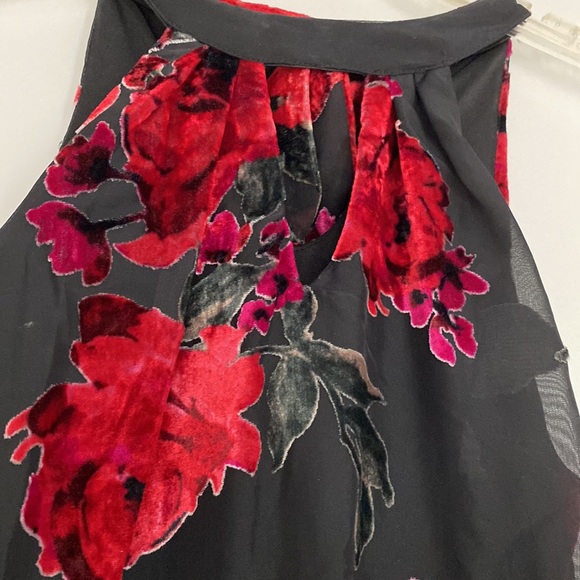 Black halter dress with red velvet appliqués - Picture 2 of 5